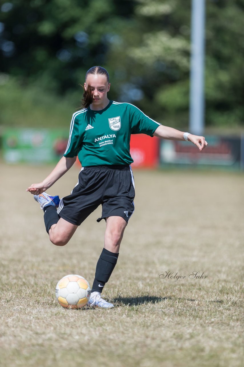 Bild 228 - wBJ TuRa Meldorf/Buesum - JFV Luebeck : Ergebnis: 1:0